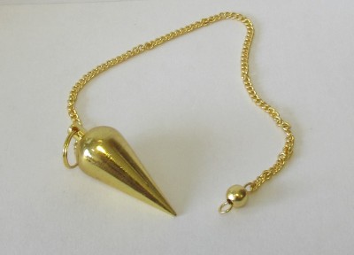 Tampão cónico dourado com corrente metálica dourada