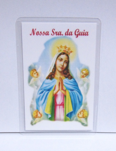 Cartão religioso Nossa Senhora da Guia com texto e imagem colorida da santa e anjos.