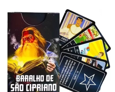 Baralho de São Cipriano com caixa preta e cartas coloridas