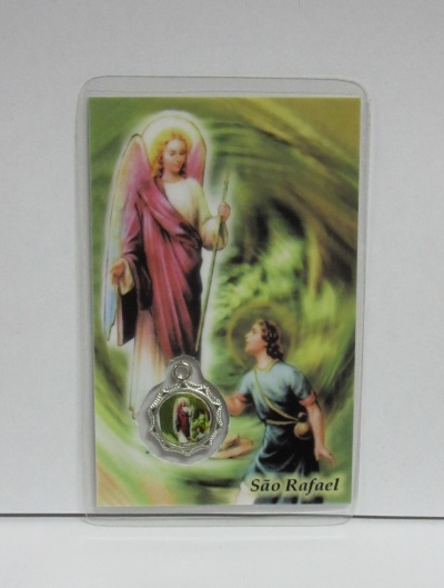 Cartão com estampa de São Rafael e medalhão metálico com a mesma imagem