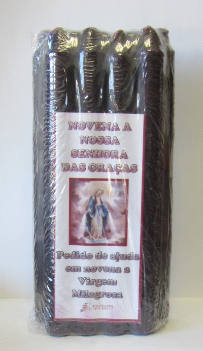 Pacote de velas pretas para novena com etiqueta religiosa