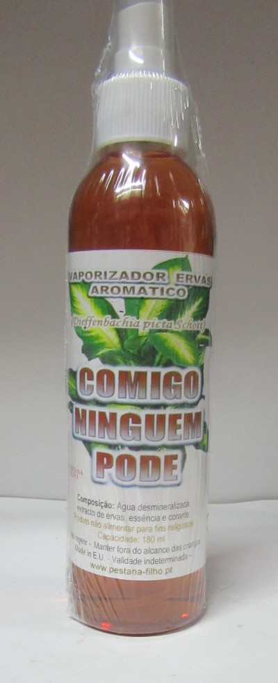 Frasco com líquido âmbar e rótulo branco e verde com spray