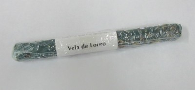 Vela dourada embrulhada em plástico transparente com etiqueta branca Vela de louro