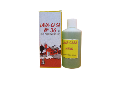 Frasco branco com líquido verde e embalagem com imagem de casa e texto Lava-Casa Nº 36