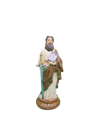 Estátua de São Paulo com túnica branca e manto castanho segurando espada e livro.