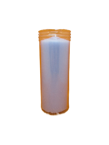 Vela branca em recipiente cilíndrico laranja