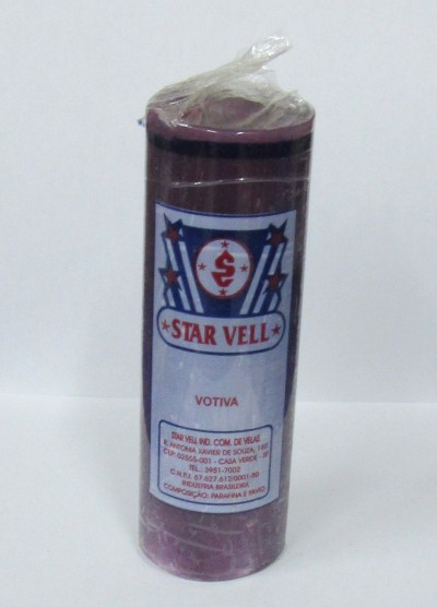 Vela votiva vinho da marca STAR VELL com rótulo informativo e embalagem plástica transparente.