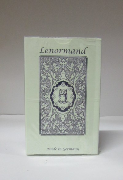 Caixa de cartas Lenormand com estampado roxo e texto em branco