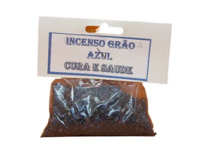 Pacote de incenso grão azul com etiqueta branca e texto em azul