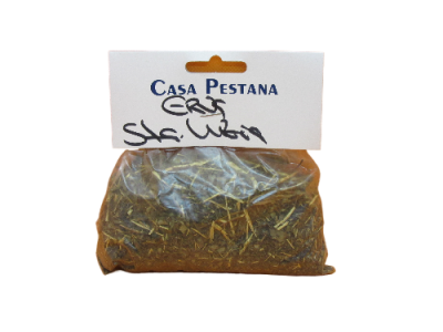 Pacote pequeno de ervas secas com rótulo Casa Pestana