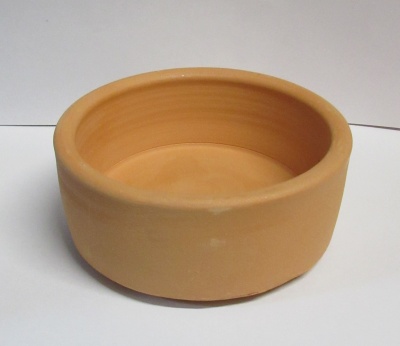 Taça redonda de barro castanho claro