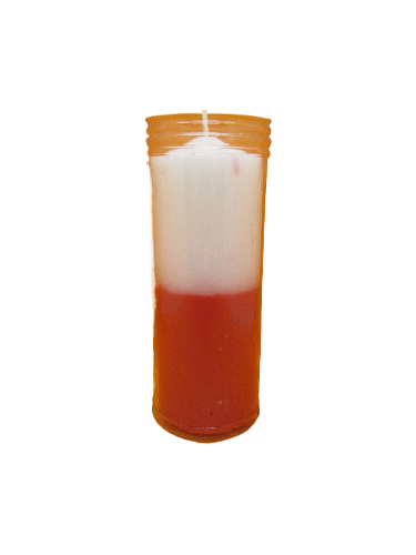 Vela em copo de plástico com cera branca e vermelha