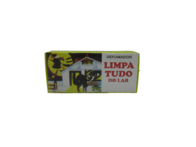 Caixa retangular com etiqueta 'DEFUMADOR LIMPA TUDO DO LAR' com imagem de casa, pessoa e gato