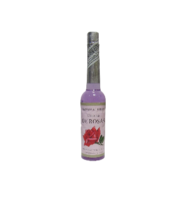 Garrafa com líquido rosa e rótulo com rosa vermelha