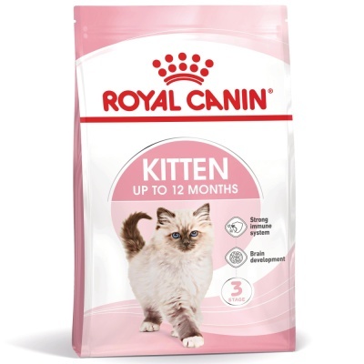 Embalagem de ração Royal Canin para gatinhos até 12 meses com imagem de gatinho e texto descritivo.