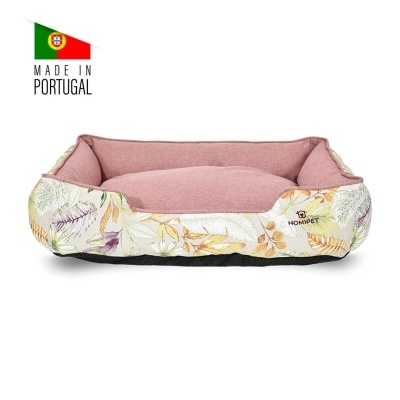 Cama para animais rosa e floral com logótipo HOMIPET e bandeira MADE IN PORTUGAL