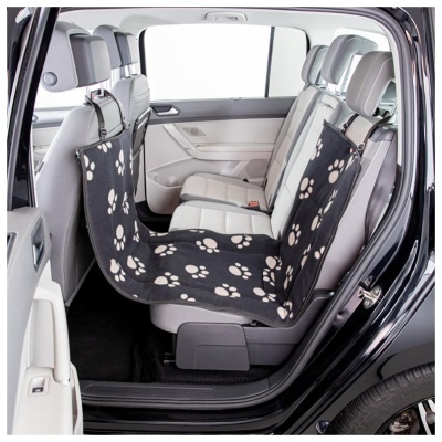 Capa protetora preta com padrão de patas brancas para bancos traseiros de carro