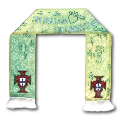 Cachecol verde e amarelo com motivos náuticos e emblemas da seleção de Portugal
