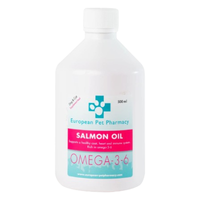 Frasco branco de óleo de salmão para animais com rótulo colorido e texto descritivo