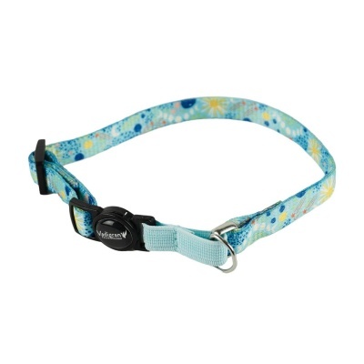 Coleira azul para animais com padrão de estrelas e bolinhas e fecho preto