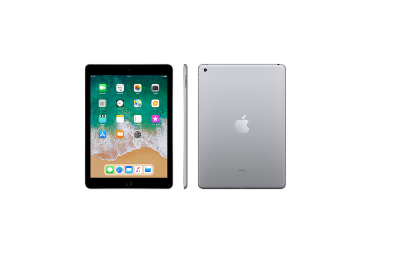 iPad 7ª geração 9.7'' Wi-Fi 32GB Cinzento-Escuro - Seminovo iPad Apple cinza espacial visto de frente, lado e trás com Apple Pencil