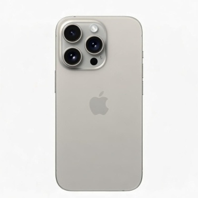 Smartphone Apple prateado com três câmaras traseiras