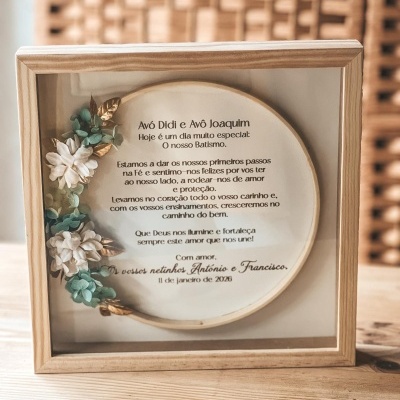 https://www.pimentarosalove.com/product/moldura-avos-lembranca-batizado