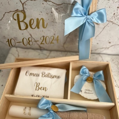 https://www.pimentarosalove.com/product/caixa-batismo-bege-azul