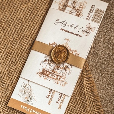 https://www.pimentarosalove.com/product/convite-passaporte-tema-carrossel
