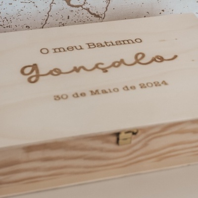 https://www.pimentarosalove.com/product/caixa-batismo-verde-agua-com-tampa-de-madeira