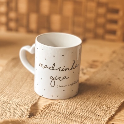 https://www.pimentarosalove.com/product/caneca-madrinha-gira