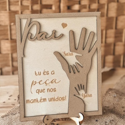 https://www.pimentarosalove.com/product/moldura-pai-com-maos