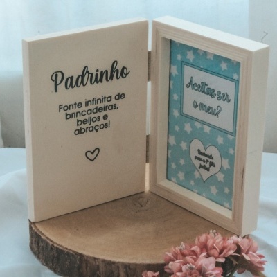 https://www.pimentarosalove.com/product/moldura-livro-pedido-padrinho
