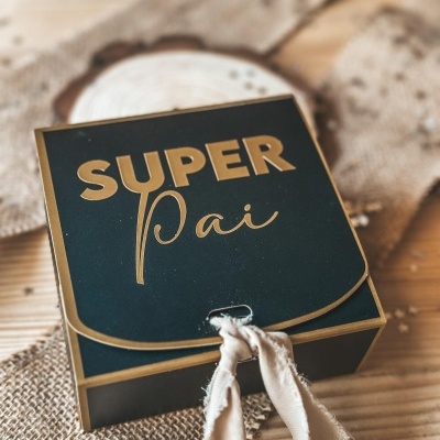https://www.pimentarosalove.com/product/caixa-super-pai-preta