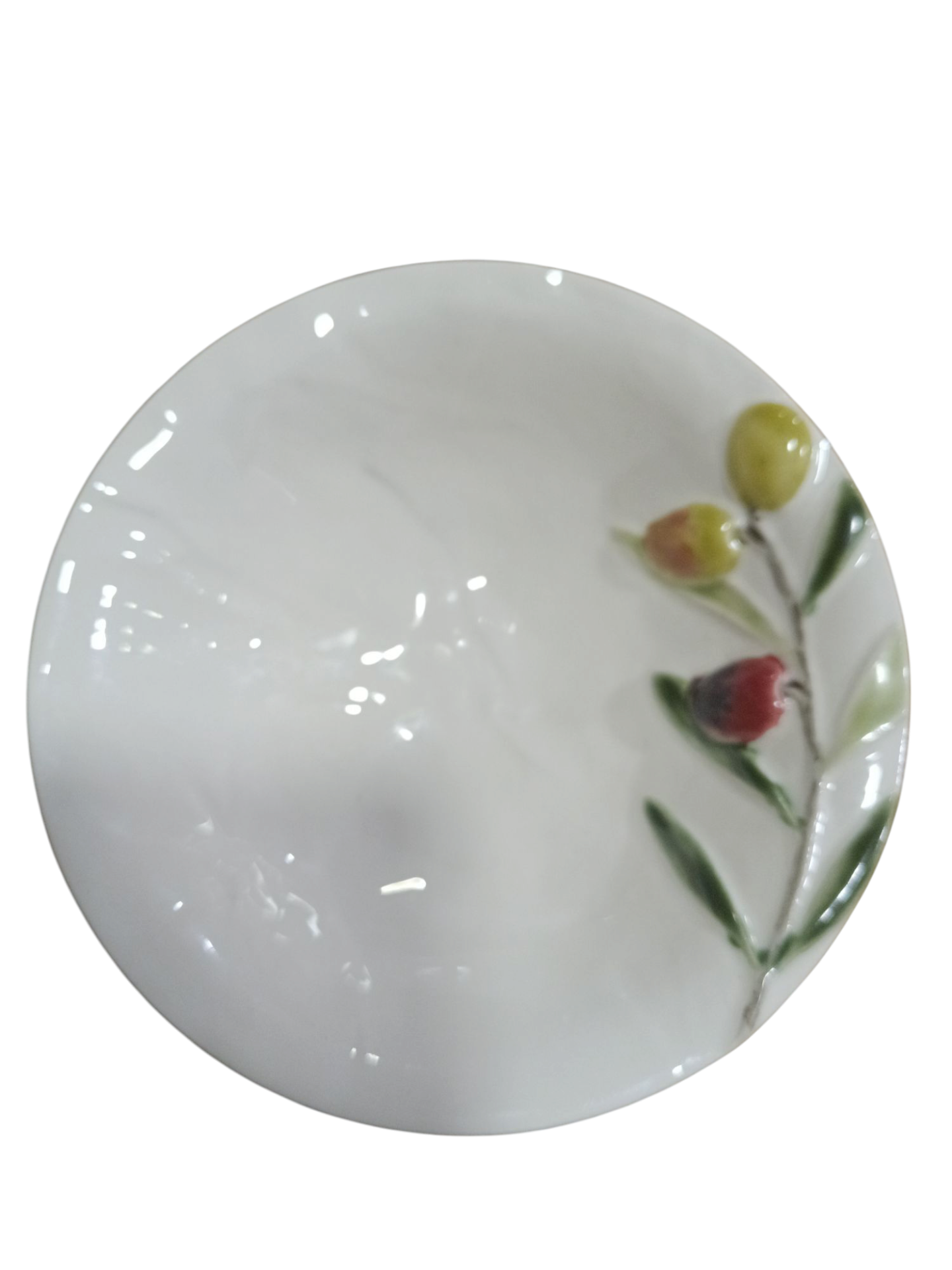 Taça Pequena - Coleção Olival - Bordallo Pinheiro Prato cerâmico redondo branco com decoração de frutos e folhas em relevo colorido