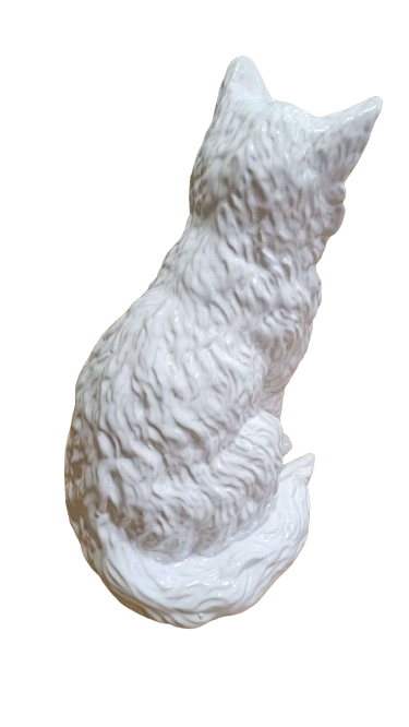 Bordallo Pinheiro - Gato sentado Bordallo Pinheiro Estátua branca de gato sentada de costas com textura de pelos