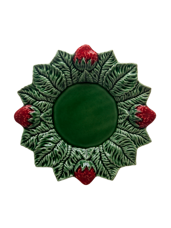 Bordallo Pinheiro - Morangos - Prato Raso 32 Prato decorativo cerâmico com folhas verdes e morangos vermelhos em relevo.