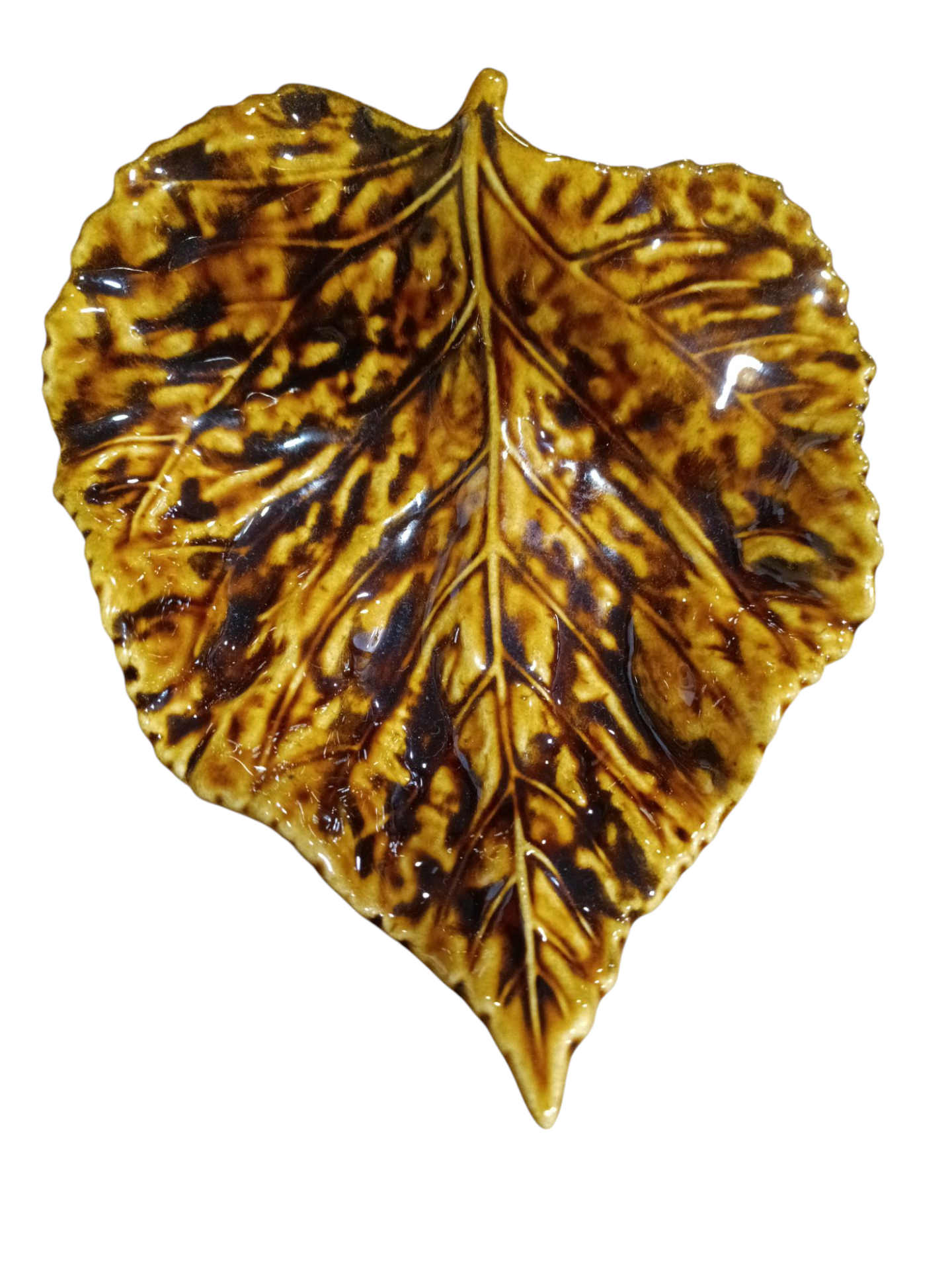 Folha de Bétula Pequena - Gudrun by Claudia Schiffe - Bordallo Pinheiro Prato decorativo de cerâmica em forma de folha com tons castanhos e amarelos
