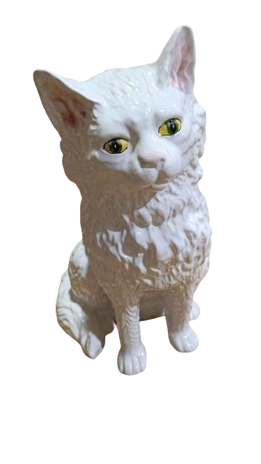 Bordallo Pinheiro - Gato sentado Bordallo Pinheiro Estatueta de gato branco em cerâmica com olhos amarelos