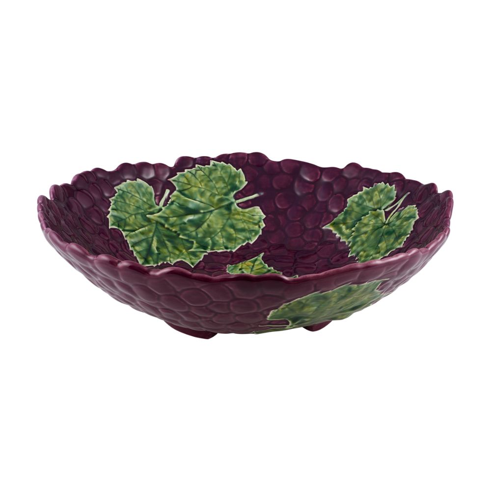 Saladeira das uvas roxa - Coleção uvas - Bordallo Pinheiro Taça bordô em cerâmica com textura de uvas e folhas verdes decorativas