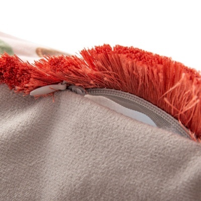 Fecho de correr cinzento em tecido cinzento com franjas vermelhas