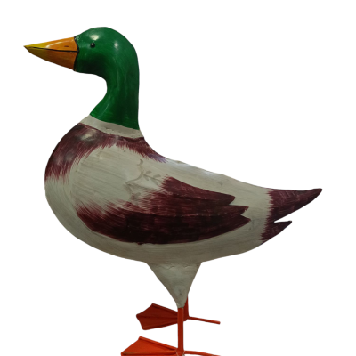 https://www.pinheirobravo.pt/product/pato-de-metal-grande-decorativo-65-18-70cm