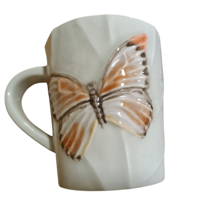 https://www.pinheirobravo.pt/product/bordallo-pinheiro-cloudy-butterflies-caneca-by-claudia-schiffer