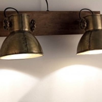 https://www.pinheirobravo.pt/product/candeeiro-de-parede-madeira-e-metal-2-focos