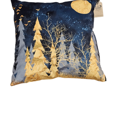 https://www.pinheirobravo.pt/product/almofada-noite-na-floresta-45-45-em-veludo