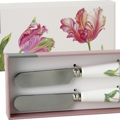 https://www.pinheirobravo.pt/product/conjunto-de-2-faquinhas-para-a-manteiga-tulipa-rosa-12cm-ihr