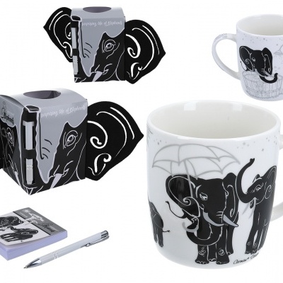 Conjunto com caneca de elefantes, bloco de notas e caneta