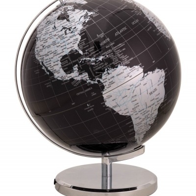 https://www.pinheirobravo.pt/product/globo-terrestre-c-luz-prata-e-preto