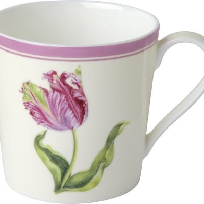 https://www.pinheirobravo.pt/product/caneca-de-porcelana-tulipa-desfolhada-rosa-350ml-o-9x-h-9-cm-ihr