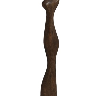 https://www.pinheirobravo.pt/product/figura-de-senhora-numa-peanha-em-madeira-mango-13x9xh71cm